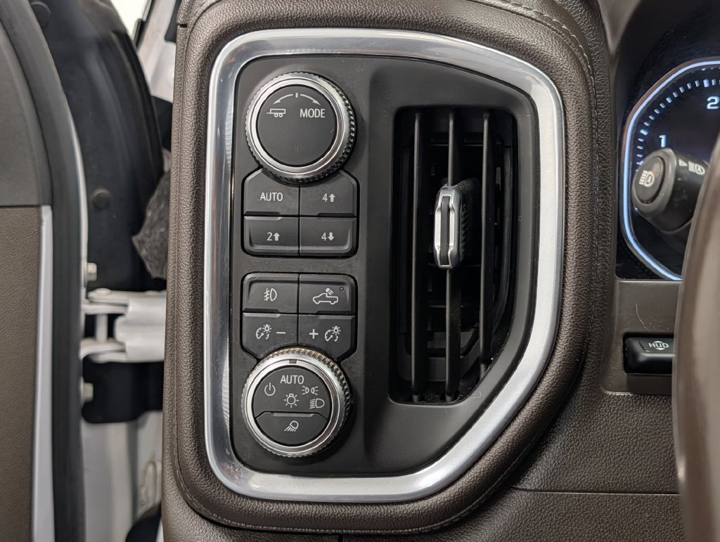 Used 2021 GMC Sierra 3500 Denali w/ Denali Ultimate Package AWD/4WD image 20