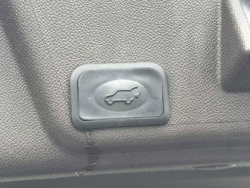 Used 2015 Buick Enclave Leather FWD image 27