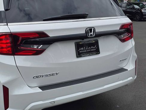 Used 2025 Honda Odyssey Sport-L image 14