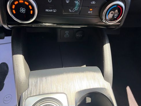 Used 2022 Ford Escape SE AWD/4WD image 23
