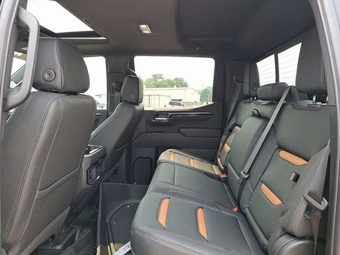 New 2026 GMC Sierra 1500 AT4 w/ AT4 Premium Package AWD/4WD image 11