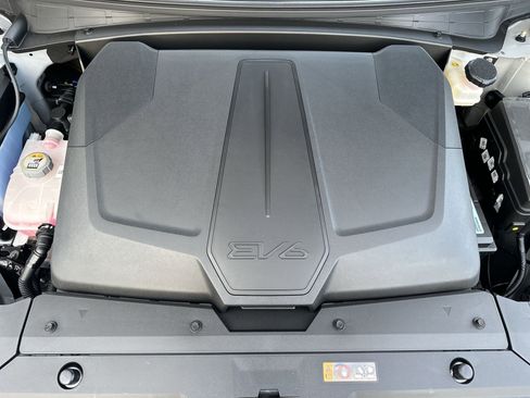 New 2025 Kia EV6 Light image 10