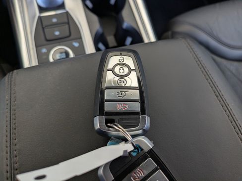 Used 2021 Ford Explorer Platinum w/ Equipment Group 601A AWD/4WD image 35