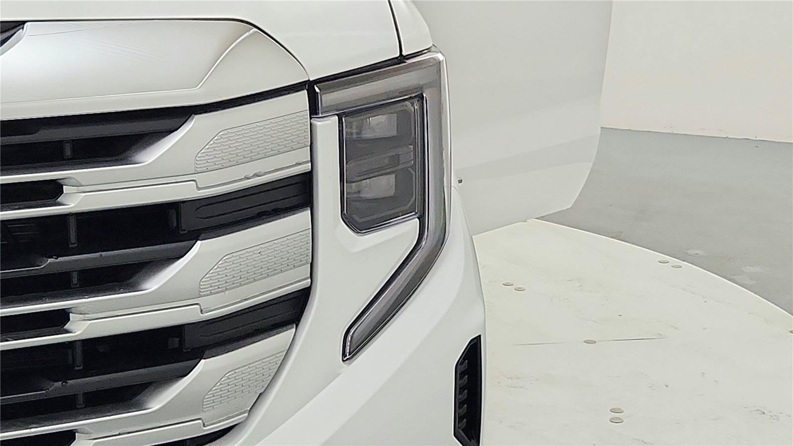 New 2026 GMC Sierra 1500 SLE AWD/4WD image 16