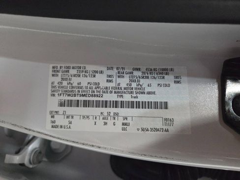 Used 2021 Ford F250 Lariat w/ Lariat Value Package image 98