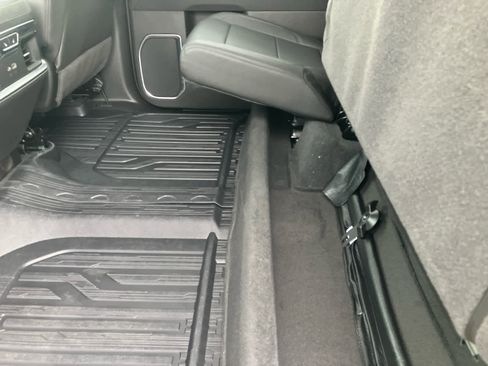 New 2026 GMC Sierra 1500 SLT w/ SLT Premium Package image 47