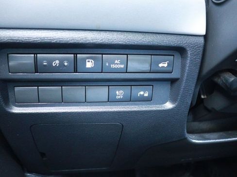 Used 2024 Mitsubishi Outlander 4WD Plug-In Hybrid image 30