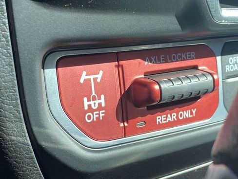 Used 2023 Jeep Gladiator Mojave w/ Trailer Tow Package image 29