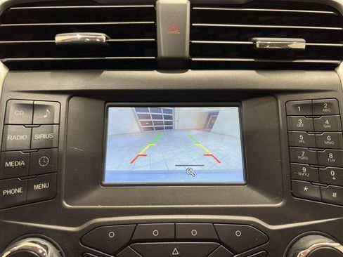 Used 2016 Ford Fusion SE FWD image 13