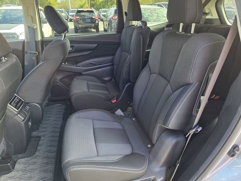 Used 2024 Subaru Ascent Premium w/ Convenience Package image 16