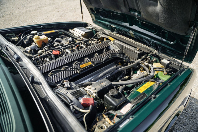 Used 1988 Jaguar XJ6 RWD image 16