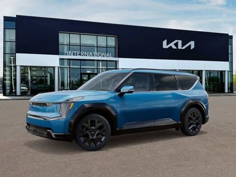 New 2026 Kia EV9 Land w/ Nightfall Edition Package image 3