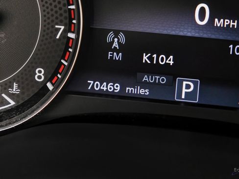 Used 2021 Nissan Armada SL w/ Captain's Chairs Package image 71