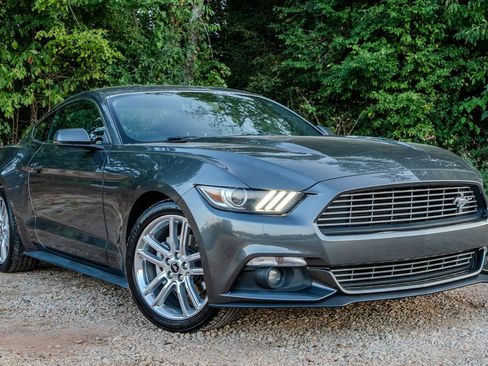 Used 2017 Ford Mustang Premium w/ Equipment Group 201A RWD image 7