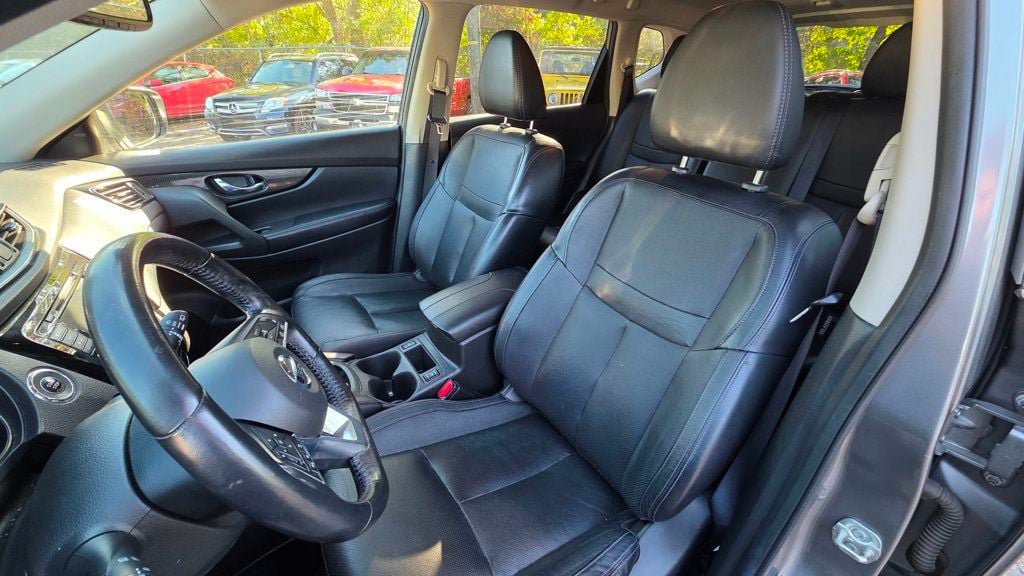 Used 2018 Nissan Rogue SL AWD/4WD image 15