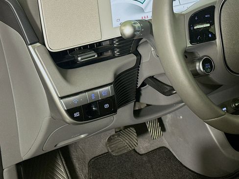 Used 2024 Hyundai Ioniq 5 SEL image 17