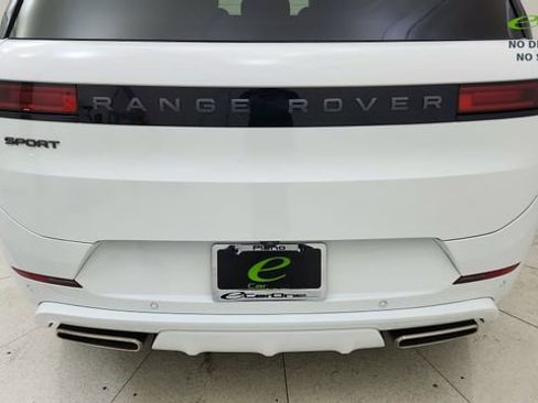 Used 2025 Land Rover Range Rover Sport Dynamic SE AWD/4WD image 11