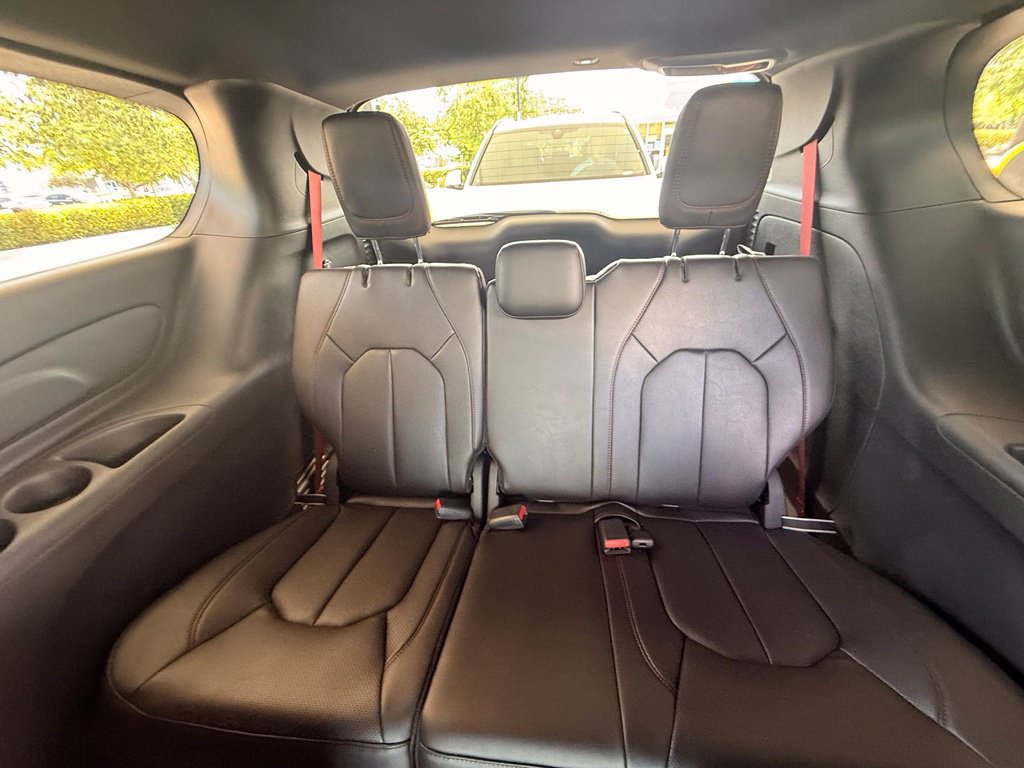 New 2027 Chrysler Pacifica Select FWD image 25