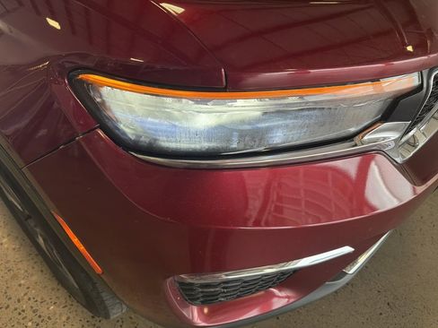 Used 2024 Jeep Grand Cherokee Limited 4xe AWD/4WD image 8