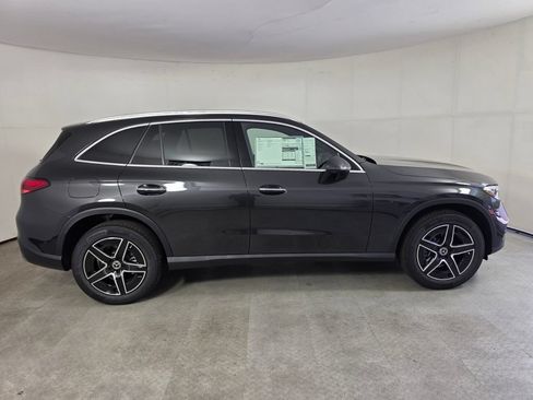 New 2027 Mercedes-Benz GLC 300 image 3