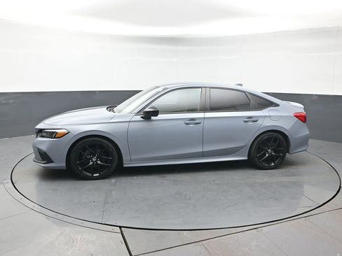 Used 2023 Honda Civic Sport image 7