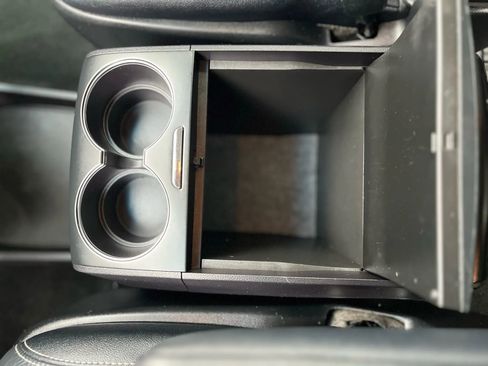 Used 2017 Toyota Sienna SE image 15