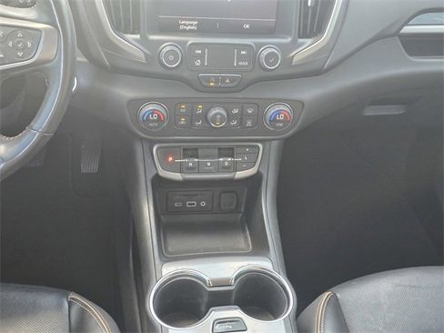 Used 2022 GMC Terrain AT4 w/ Tech Package image 17