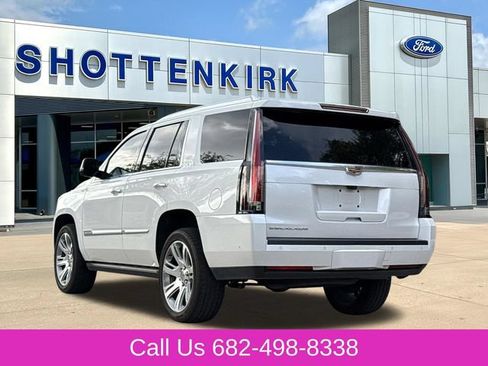 Used 2020 Cadillac Escalade Premium Luxury AWD/4WD image 6