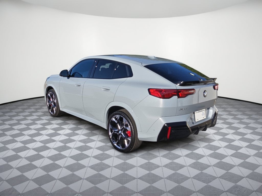New 2027 BMW X2 xDrive28i w/ Technology Package AWD/4WD image 3