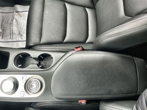 Used 2025 Genesis GV70 2.5T image 24