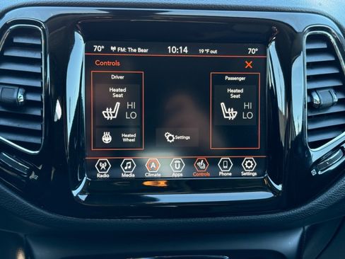 Used 2019 Jeep Compass Limited FWD image 13
