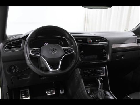 Used 2023 Volkswagen Tiguan SEL R-Line AWD/4WD image 6