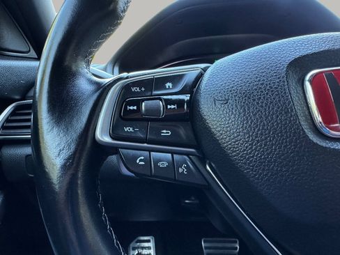 Used 2018 Honda Accord Sport image 23