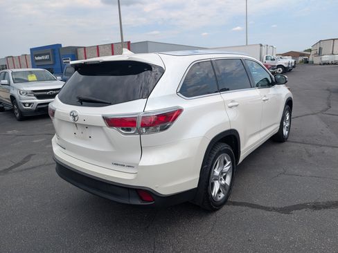 Used 2015 Toyota Highlander Limited w/ Driver Technology Package AWD/4WD image 8
