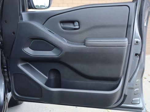 Used 2022 Nissan Frontier S w/ Technology Package RWD image 23