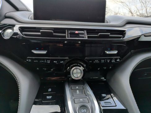 Used 2023 Acura MDX SH-AWD w/ Advance Package image 19