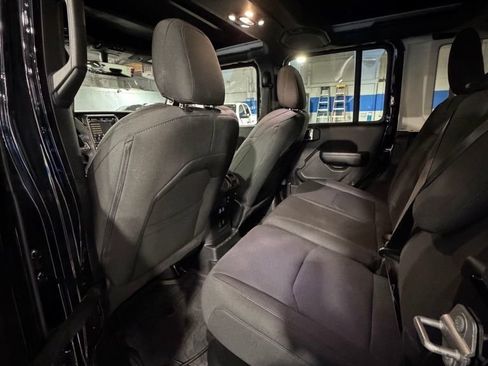 Used 2023 Jeep Wrangler Unlimited w/ Sun & Screen Package AWD/4WD image 7