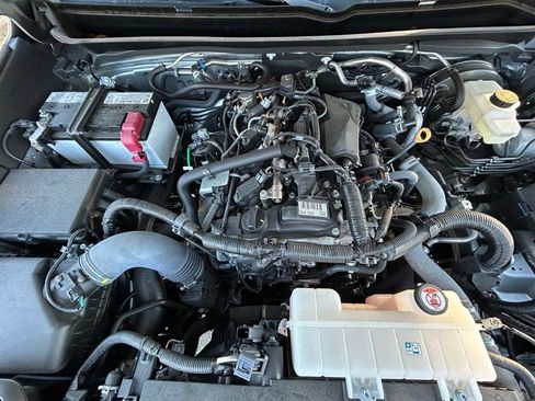 Used 2024 Toyota Tacoma SR5 w/ SR5 Upgrade Package image 11