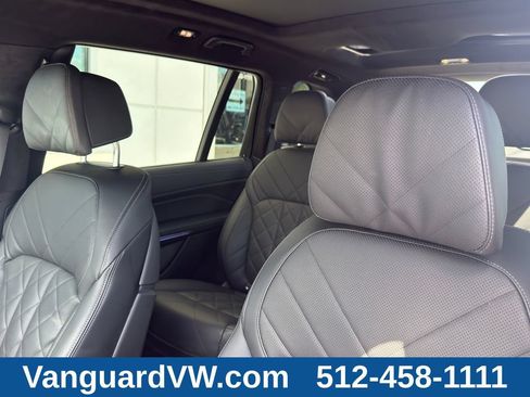 Used 2023 BMW X7 xDrive40i w/ Premium Package AWD/4WD image 15
