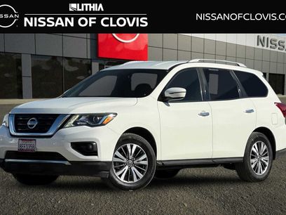 Used 2017 Nissan Pathfinder SV