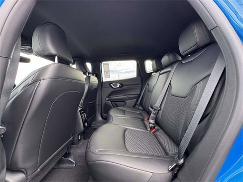 New 2026 Jeep Compass Latitude image 20