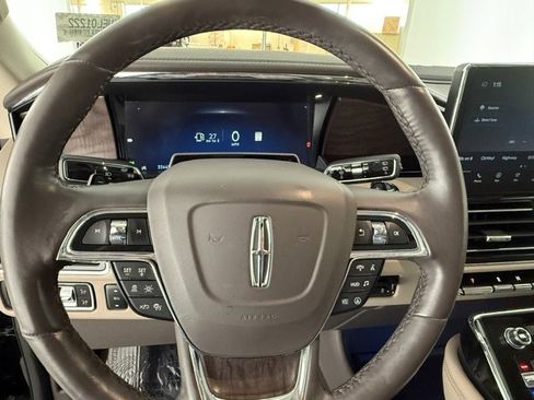 Used 2024 Lincoln Navigator Reserve AWD/4WD image 15