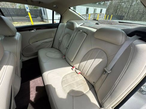 Used 2008 Buick Lucerne Super image 19