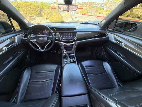 Used 2020 Cadillac XT6 Sport w/ Platinum Package AWD/4WD image 6