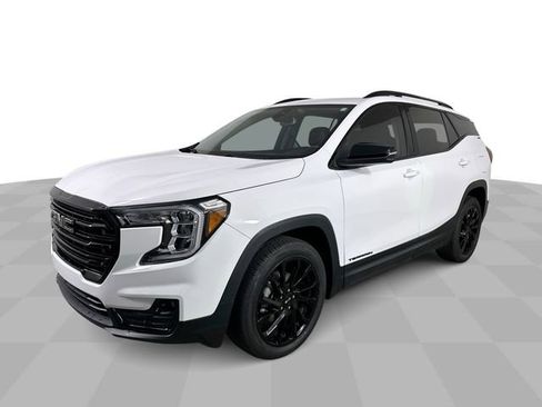 Used 2023 GMC Terrain SLT w/ Infotainment Package II FWD image 4