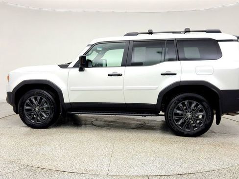 Used 2025 Toyota Land Cruiser 4WD with Premium Package & 20' w/ Premium Package image 8