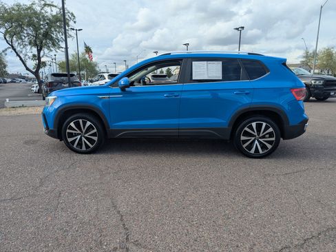 Used 2022 Volkswagen Taos SE w/ IQ.Drive SE Package image 5