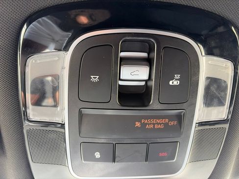 Used 2022 Hyundai Santa Cruz SEL Premium AWD/4WD image 23