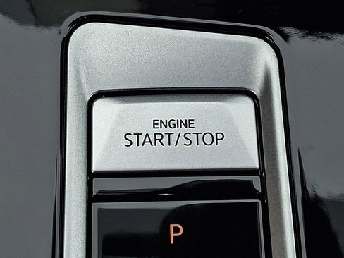 Certified 2024 Volkswagen Atlas SEL image 24