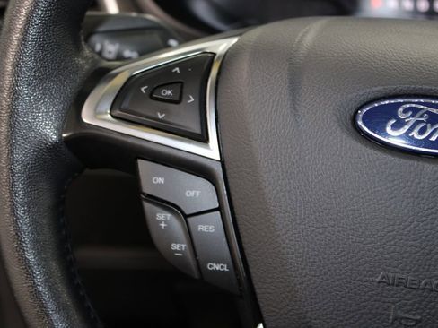 Used 2024 Ford Edge Titanium image 36